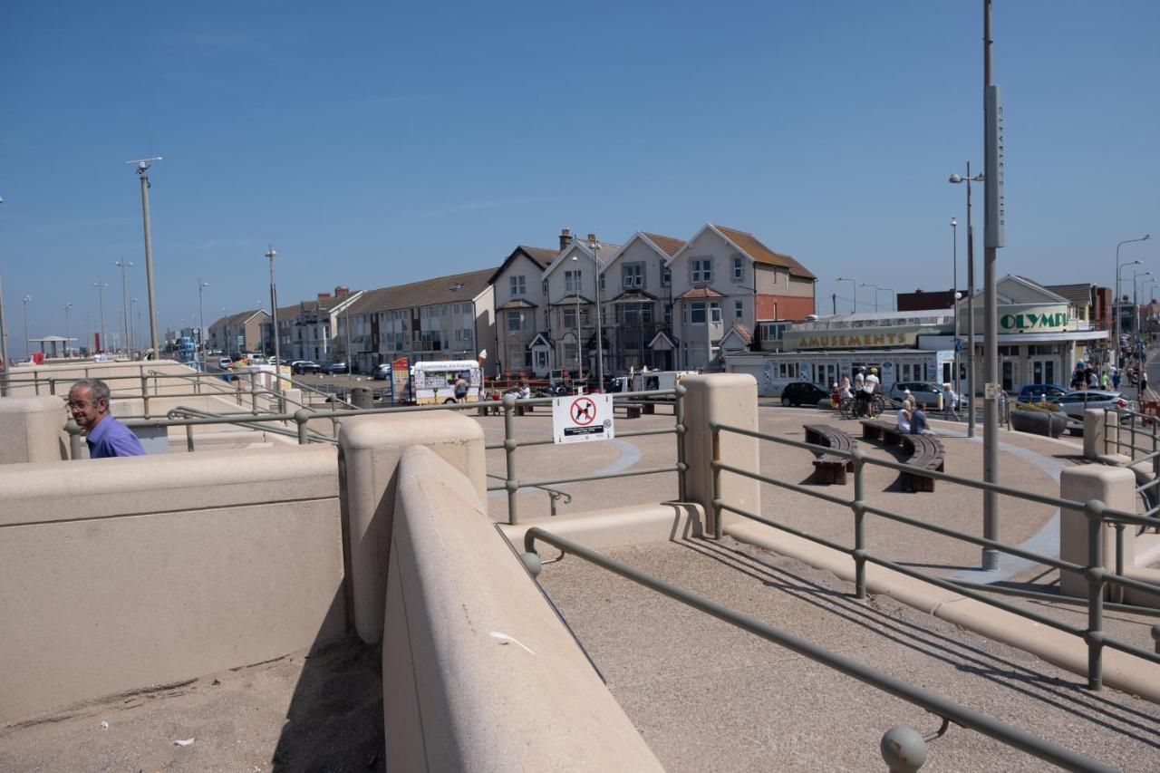 Seahawk Holiday Apartments Cleveleys Luaran gambar