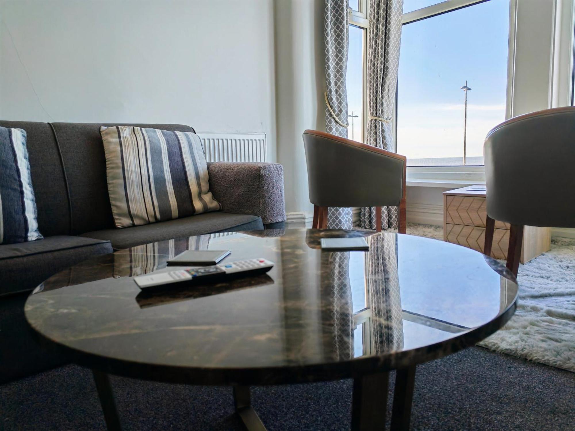 Seahawk Holiday Apartments Cleveleys Luaran gambar